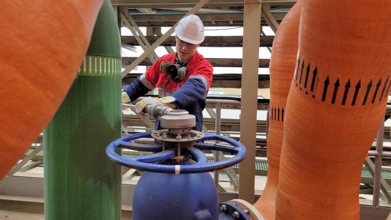 Solution spotlight: Sofis Power Wrench reduces manual effort and injury risk